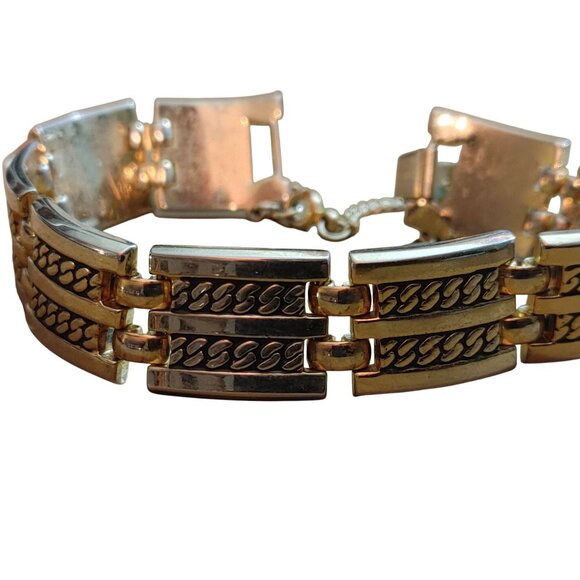 Vintage Monet Gold Tone Chain Link Hinged Bracelet Safety Chain Large - Picture 4 of 7